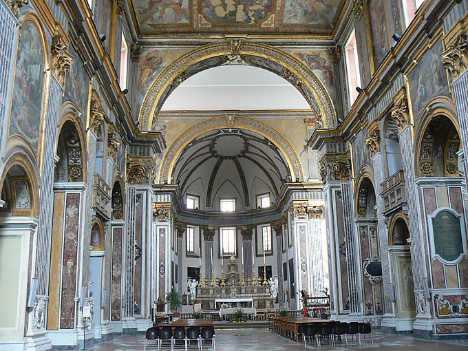 Intérieur de San Paolo Maggiore