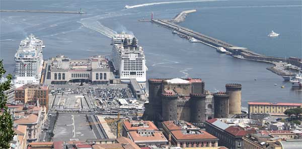 Le castel nuovo de Naples